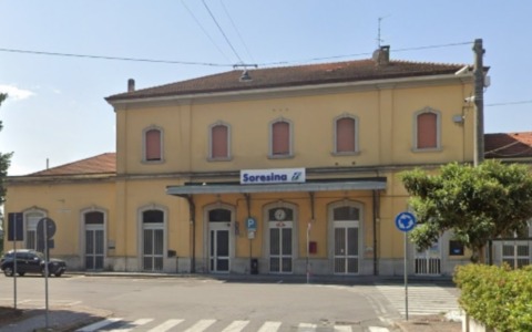 Tragedia a Soresina, donna travolta dal treno perde la vita: inutili i soccorsi