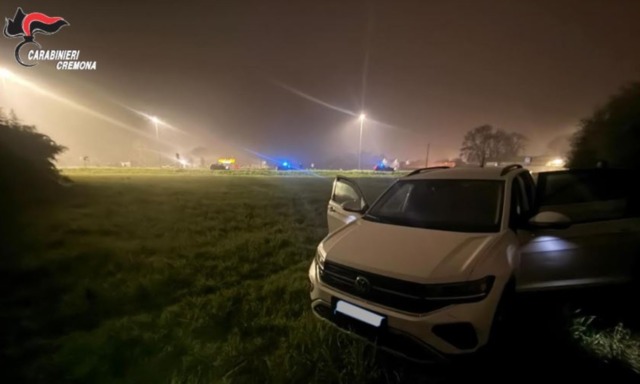 Inseguimento a Crema: ladri in fuga dopo essersi lanciati nei campi