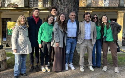 Un festival che trasforma la città: “A Piedi Nudi nel Parco” porta teatro e creatività nei parchi di Cremona