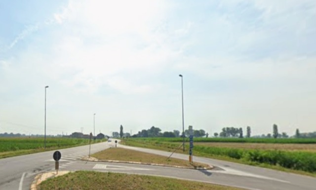 Auto fuori strada a Cingia de’ Botti: tre feriti, uno in ospedale in elisoccorso