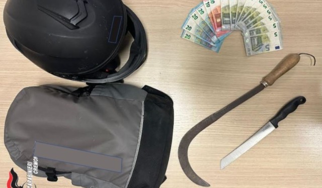 Prima il sopralluogo, poi il colpo: rapina un’associazione armato di roncola e coltello