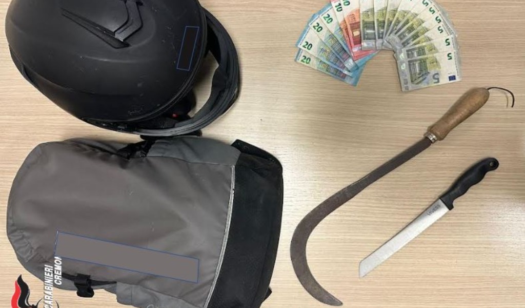 Prima il sopralluogo, poi il colpo: rapina un’associazione armato di roncola e coltello