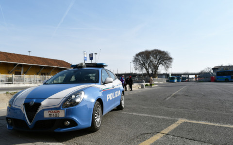 Controlli in stazione: 39enne denunciato per ricettazione e false dichiarazioni sulla propria identità
