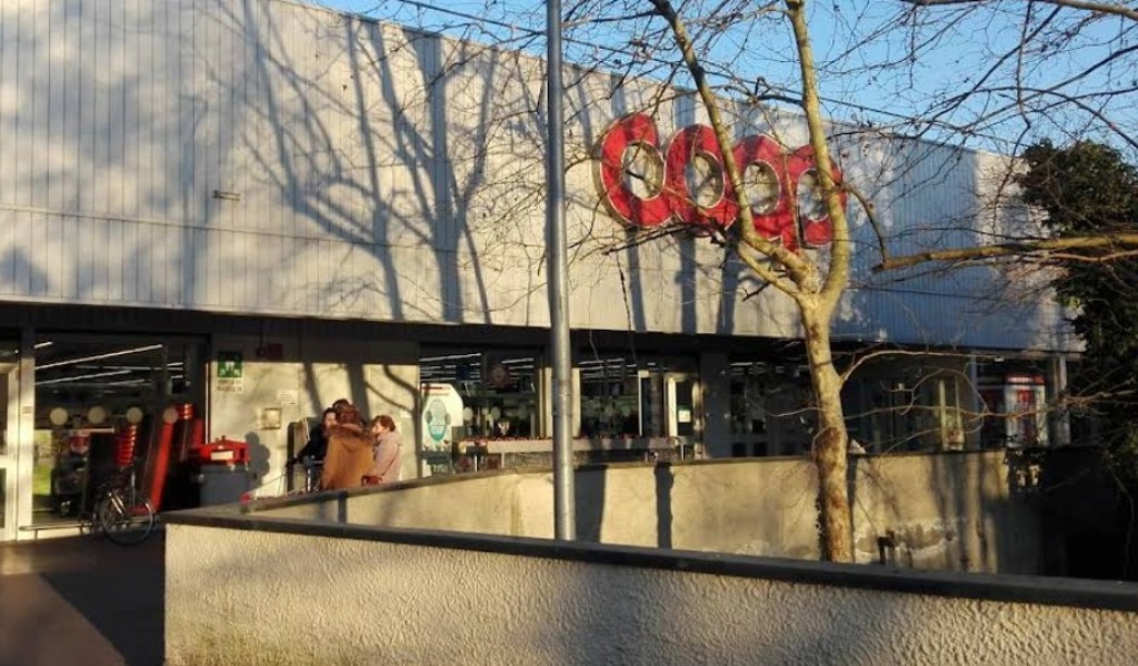 Sorpresa a rubare tra gli scaffali della Coop: 22enne fermata e denunciata dalla Polizia