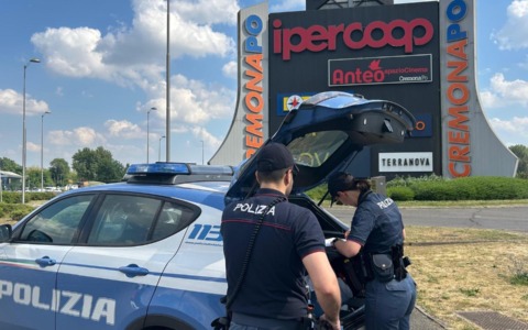 Ladri maldestri prendono di mira una pizzeria del centro e il “Cremona Po”