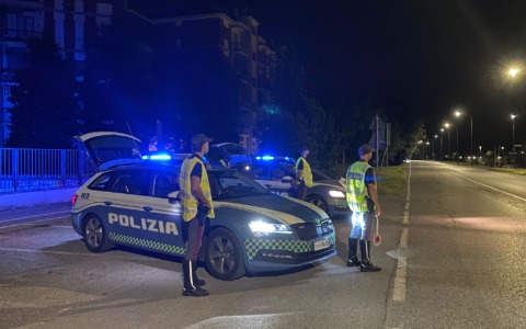 Controlli stradali nel Cremonese: scattano denunce e sequestri