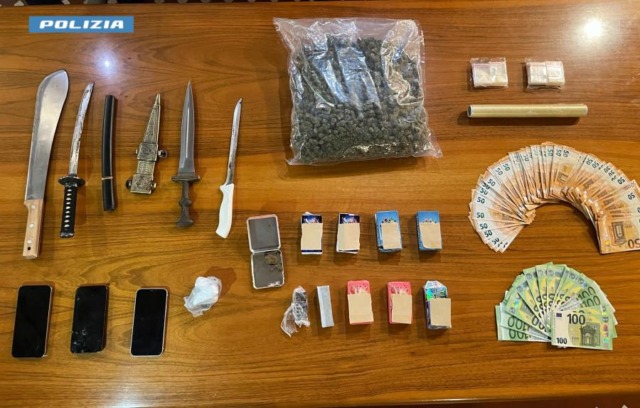 Droga e armi in centro a Cremona: arrestato un giovane con oltre un chilo e mezzo di stupefacenti