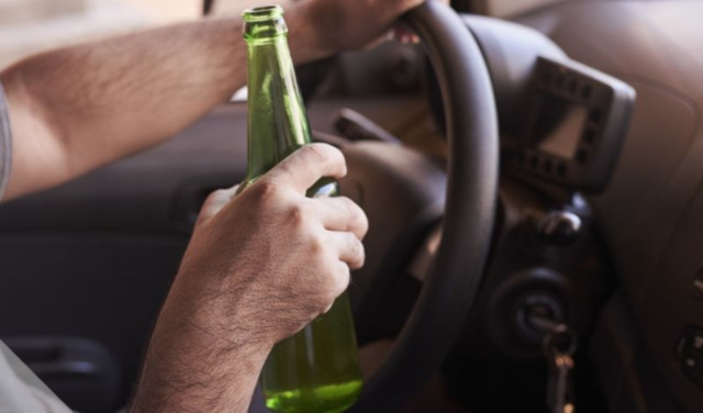 Provoca un incidente a Castelleone: 26enne ubriaco e positivo a cocaina e hashish