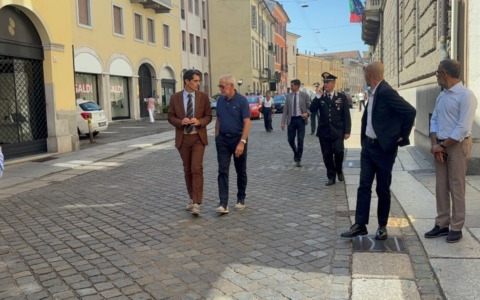 Tromba d’aria a Cremona, la risposta della macchina dei soccorsi. Bertolaso in città: “Evitata la tragedia, ora rafforzare la prevenzione”