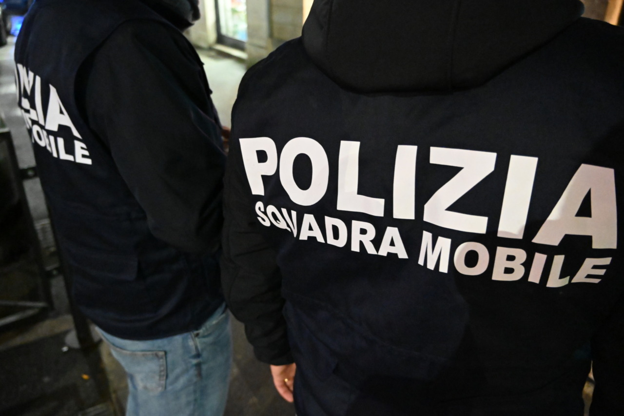 Denunce e controlli intensificati a Cremona: identificate 98 persone dalla Polizia