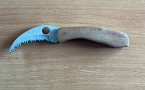 Coltello e minacce di morte per strada: denunciato 39enne dopo una accesa lite con il rivale