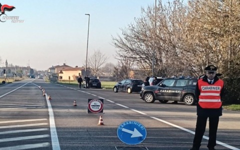 Controlli dei Carabinieri nel Casalasco: tre denunce e una segnalazione per droga