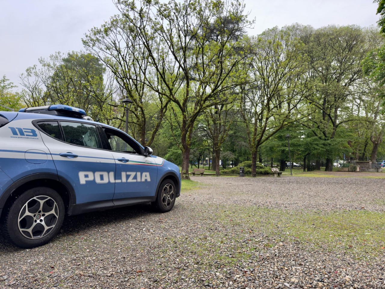 Cremona e Crema, controlli della Polizia: sequestri di droga, denunce e daspo urbano