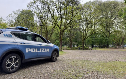 Cremona e Crema, controlli della Polizia: sequestri di droga, denunce e daspo urbano