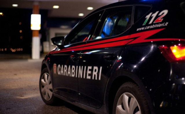 Ai domiciliari per maltrattamenti su ex moglie e figlia di 8 anni: 31enne evade, arrestato a Castelverde