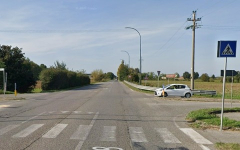 Scontro frontale tra un’automobile e una moto sulla ex SS 498: un 21enne perde la vita