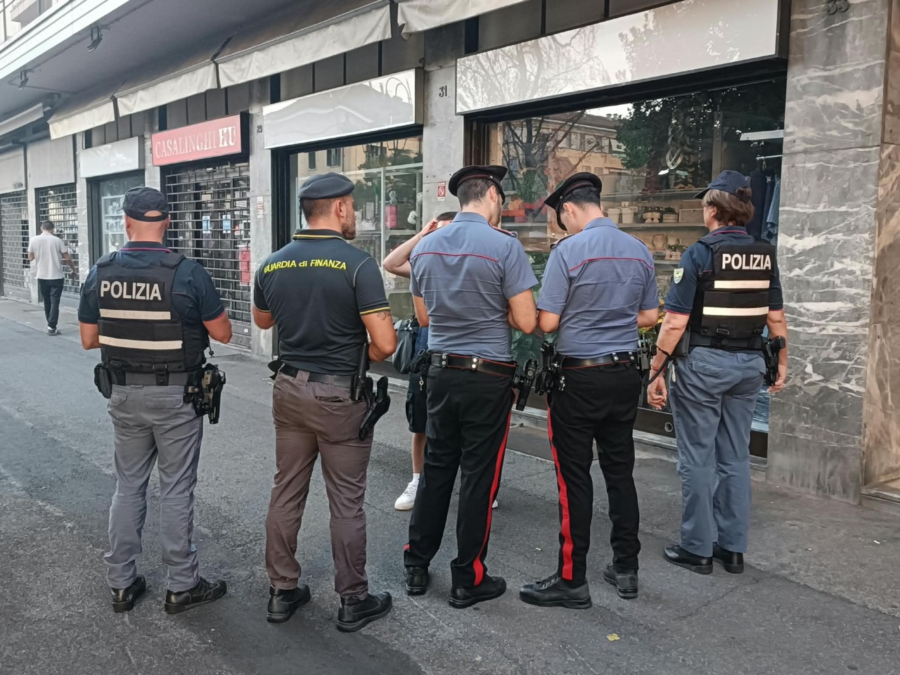 Controlli interforze a Crema: identificate 284 persone e sanzioni al Codice della Strada