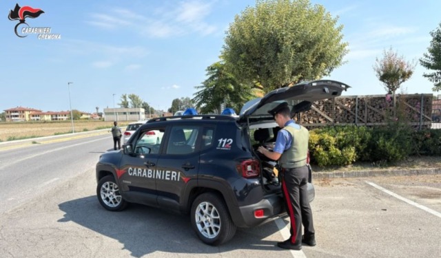 Maxiblitzt dei Carabinieri nel Casalasco: 180 persone controllate, denunce e patenti ritirate