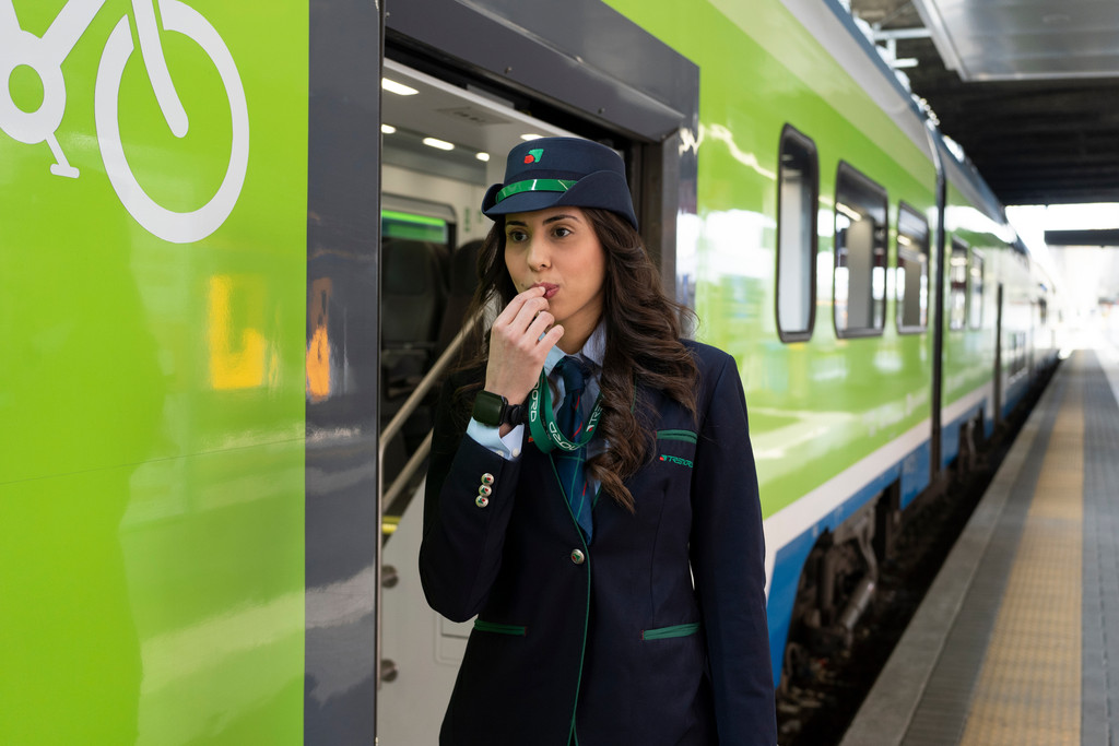 Trenord assume: partite le selezioni per nuovi capitreno, IT manager e HR specialist