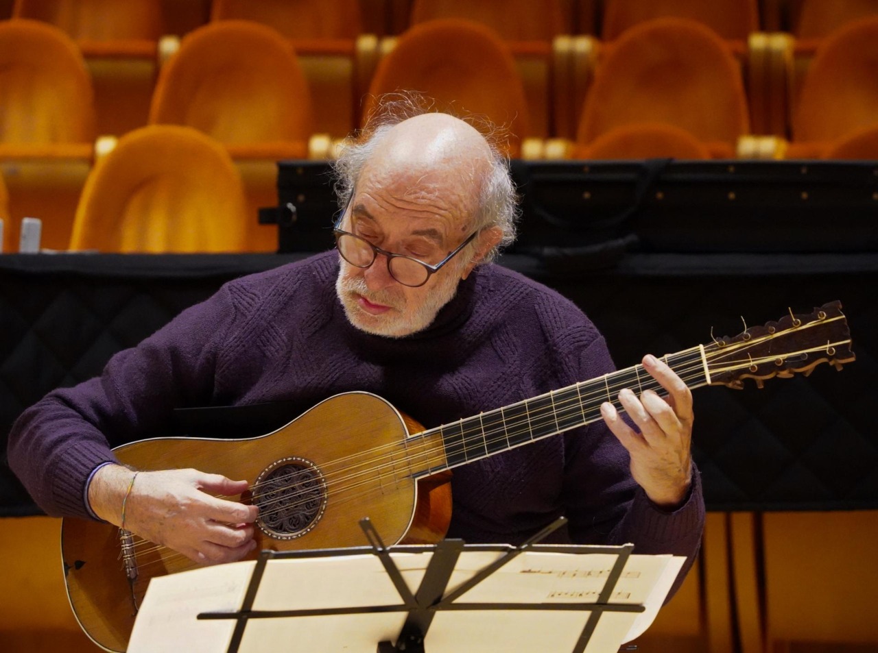 Esibizione all’Auditorium Arvedi con la chitarra Sabionari 1679