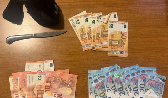 Rapina a Casalmaggiore: minaccia la farmacista con un coltello e scappa con 700 euro